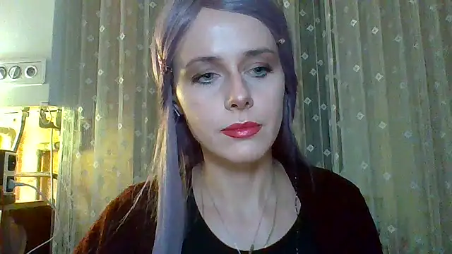 LuminousLady online show from 4, 3, 2025