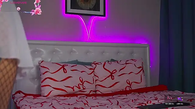 Snapshot of LeaCox_ chatting on 12, 11, 2025 LeaCox online show from 12, 11, 2025