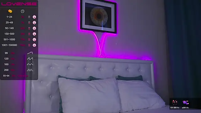 Snapshot of LeaCox_ chatting on 8, 10, 2025 LeaCox online show from 8, 10, 2025