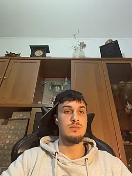 NaplesGuy04 online show from 10, 1, 2026