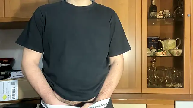 NaplesGuy04 online show from 12, 2, 2025