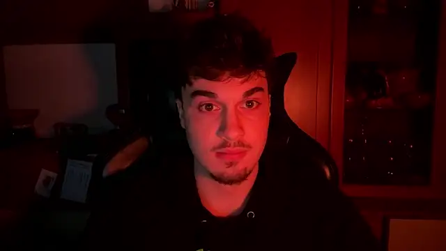 NaplesGuy04 online show from 16, 2, 2025