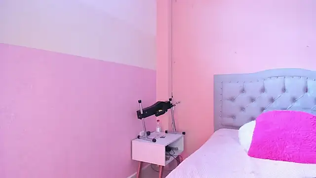 littletammy4u  online show from 12, 11, 2025