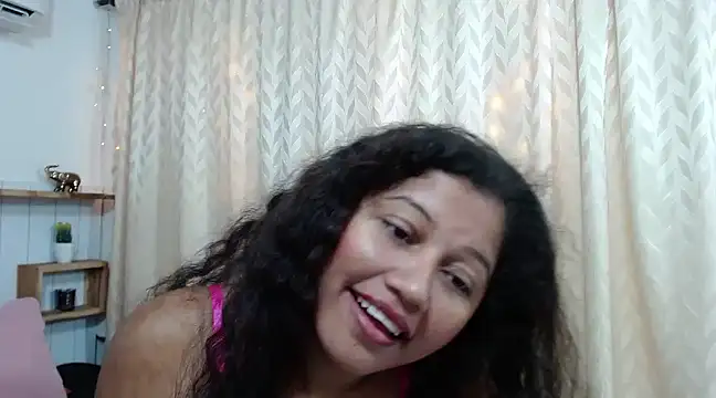 VictoraDelReal online show from 4, 2, 2025