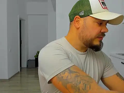 ZackMasterss online show from 4, 11, 2025