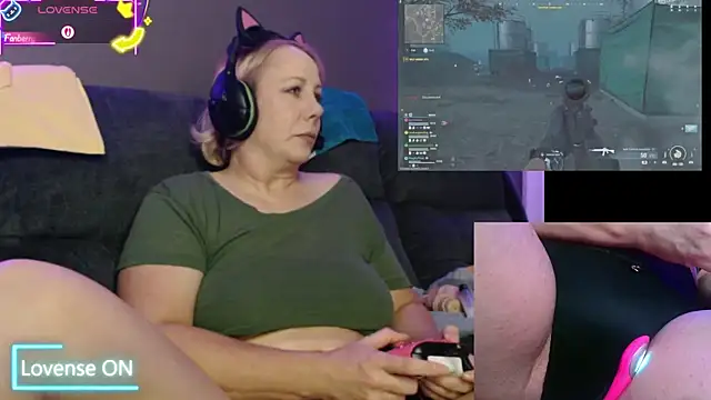 Trixiekittycutie online show from 11, 10, 2025