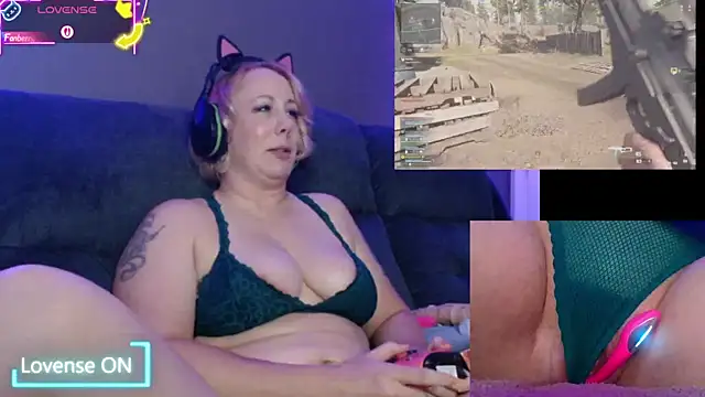 Trixiekittycutie online show from 5, 10, 2025