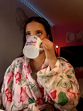 SallyWhitee online show from 26, 3, 2026