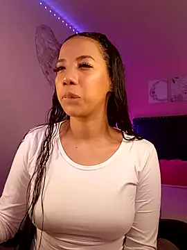 SallyWhitee online show from 30, 5, 2026