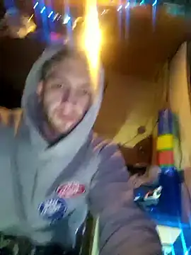 Snapshot of Jaymie2p25 chatting on 14, 12, 2025 Jaymie2p25 online show from 14, 12, 2025