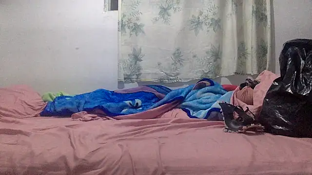 sharonlopez9611 online show from 25, 9, 2025