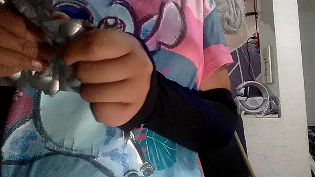 sharonlopez9611 online show from 20, 2, 2026