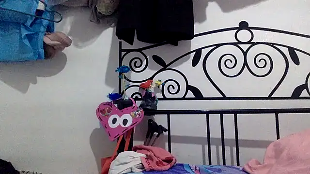 sharonlopez9611 online show from 25, 3, 2026