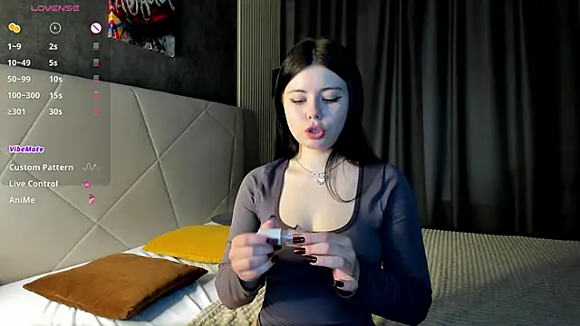 Amely Li1 online show from 5, 10, 2025