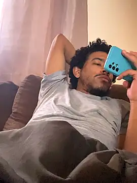 Mineirinho043 online show from 18, 9, 2025