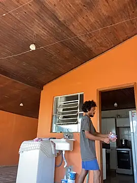 Mineirinho043 online show from 4, 12, 2025