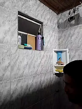 Mineirinho043 online show from 5, 12, 2025