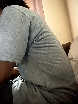 Mineirinho043 online show from 29, 10, 2025