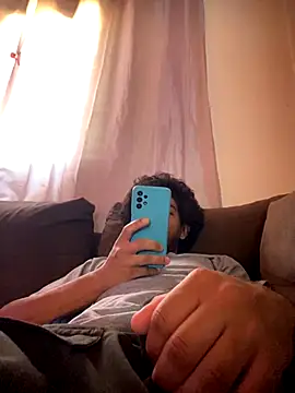 Mineirinho043 online show from 12, 11, 2025