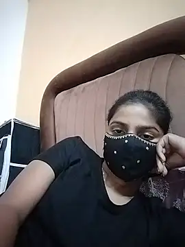 Snapshot of fuungirl38 chatting on 13, 5, 2026 fuungirl38 online show from 13, 5, 2026