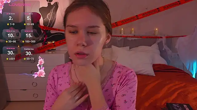 Mia Luw online show from 30, 10, 2025