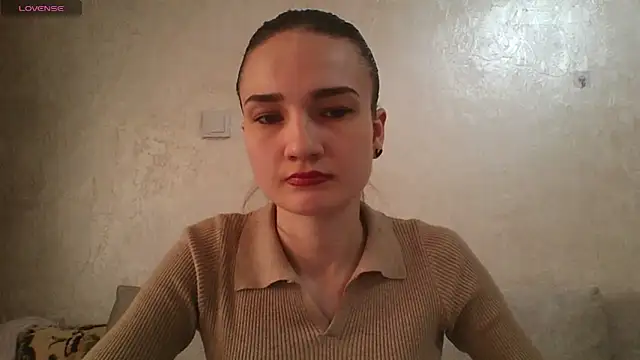 RoyalDessertt online show from 5, 3, 2025