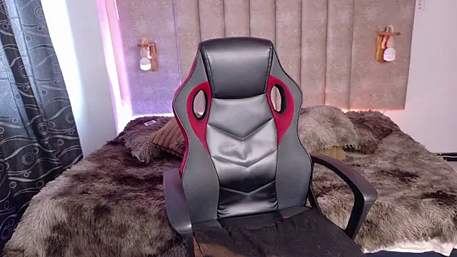 Alektra bryce online show from 5, 2, 2026