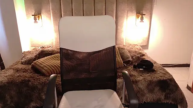 Alektra bryce online show from 30, 9, 2025