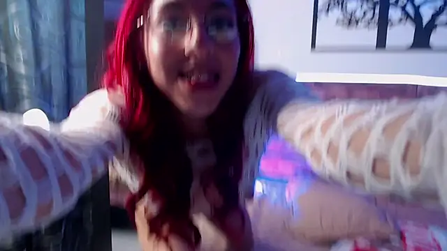 Alektra bryce online show from 12, 3, 2025