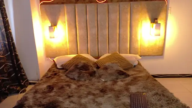 Alektra bryce online show from 25, 9, 2025