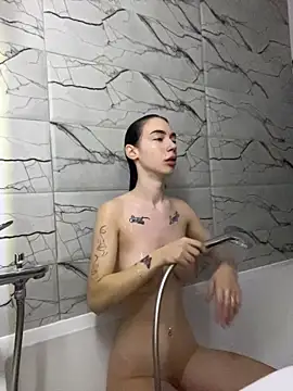 Celine Roxelle online show from 16, 12, 2025