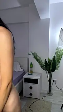 Snapshot of Celine_Roxelle chatting on 4, 7, 2026 Celine Roxelle online show from 4, 7, 2026