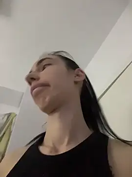 Celine Roxelle online show from 6, 4, 2026