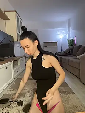 Celine Roxelle online show from 17, 5, 2026