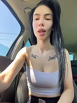 Celine Roxelle online show from 6, 5, 2026