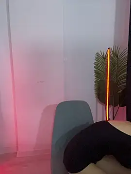 Celine Roxelle online show from 21, 10, 2025