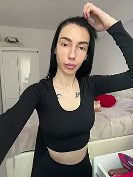 Celine Roxelle online show from 19, 1, 2026