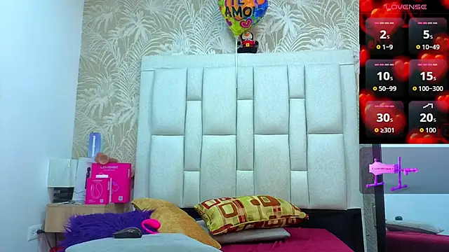 dafnnelewis online show from 28, 3, 2026