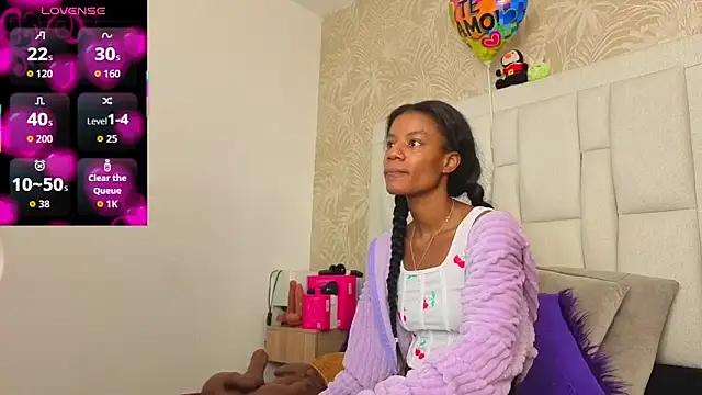 dafnnelewis online show from 30, 5, 2026