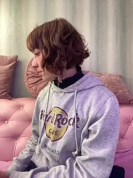 Maggie Geller online show from 20, 3, 2025