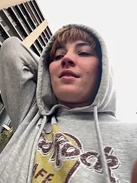 Maggie Geller online show from 16, 2, 2026