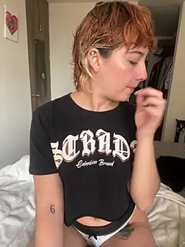 Maggie Geller online show from 5, 11, 2025