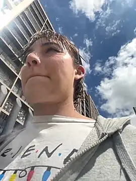 Maggie Geller online show from 12, 11, 2025