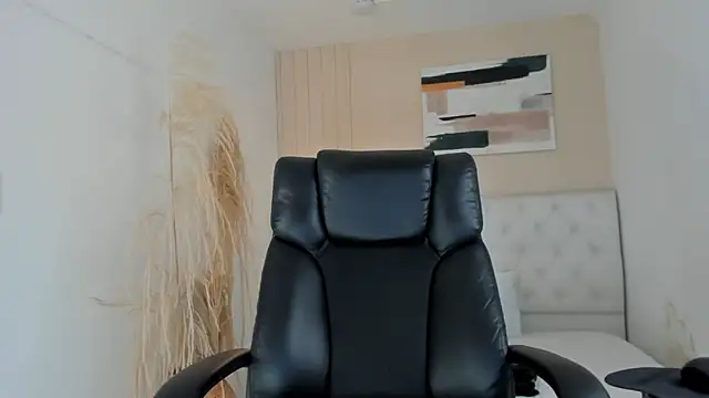 ISAAC CRYSTON online show from 14, 1, 2026