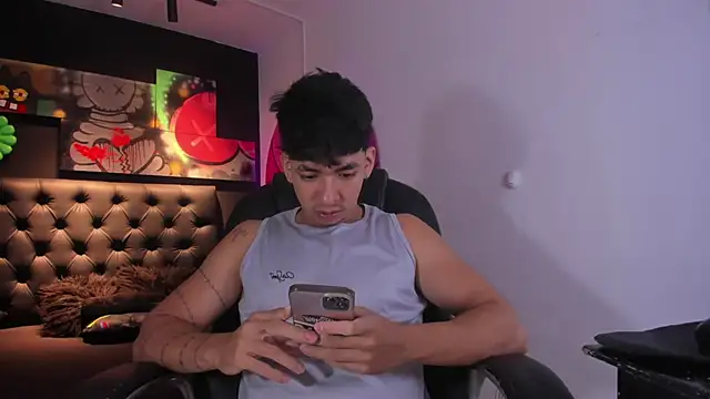 ISAAC CRYSTON online show from 16, 9, 2025