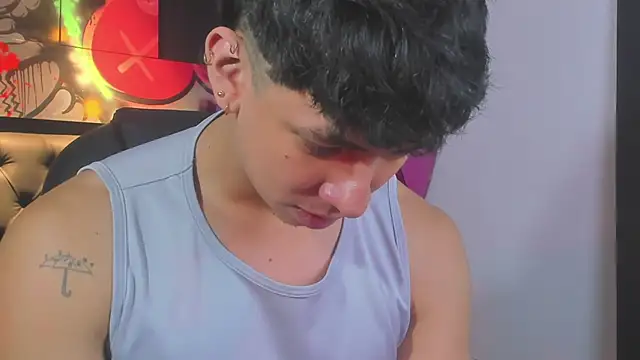 ISAAC CRYSTON online show from 25, 9, 2025