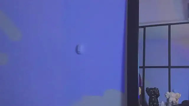 ISAAC CRYSTON online show from 24, 9, 2025