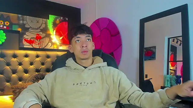 ISAAC CRYSTON online show from 17, 9, 2025