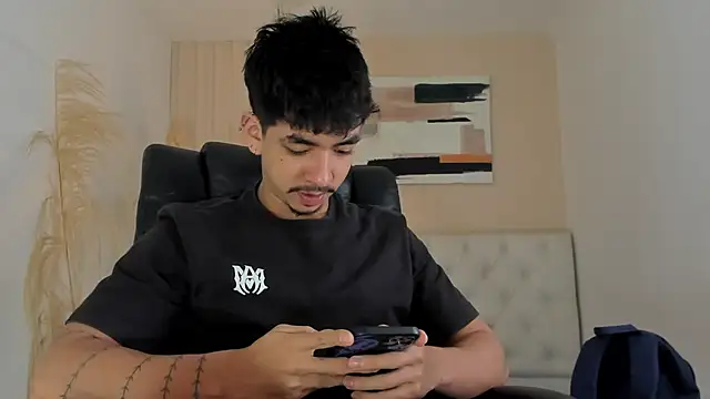 ISAAC CRYSTON online show from 13, 1, 2026