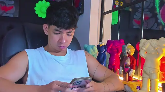 ISAAC CRYSTON online show from 3, 10, 2025